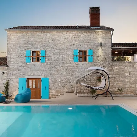 Azzurra Villa