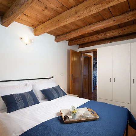 Azzurra Villa *
