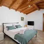 Villa Azzurra *