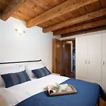 Azzurra Villa *